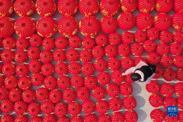 涌融优配 河南温县：赶制红灯笼迎新春